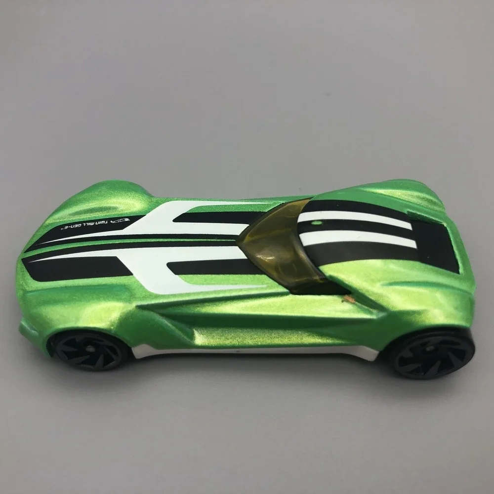 Hot Wheels Lot‎ of 3 BDD4 Orange, Prototype H-24 & Twin Mill Gen-E Diecast 1/64
